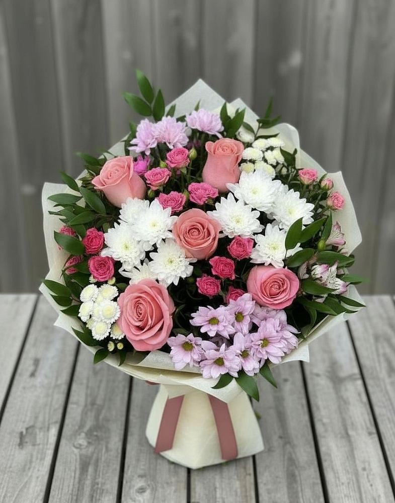 Букет цветов из: Альстромерии, Гвоздики, Розы и Хризантемы в Новомышастовской