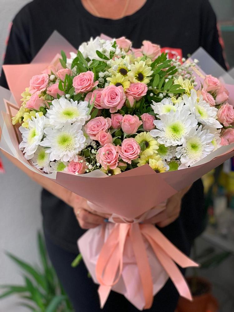 Букет цветов из: Розы и Хризантемы в Новомышастовской