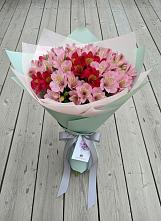 Букет цветов из:  Альстромерии в Новомышастовской