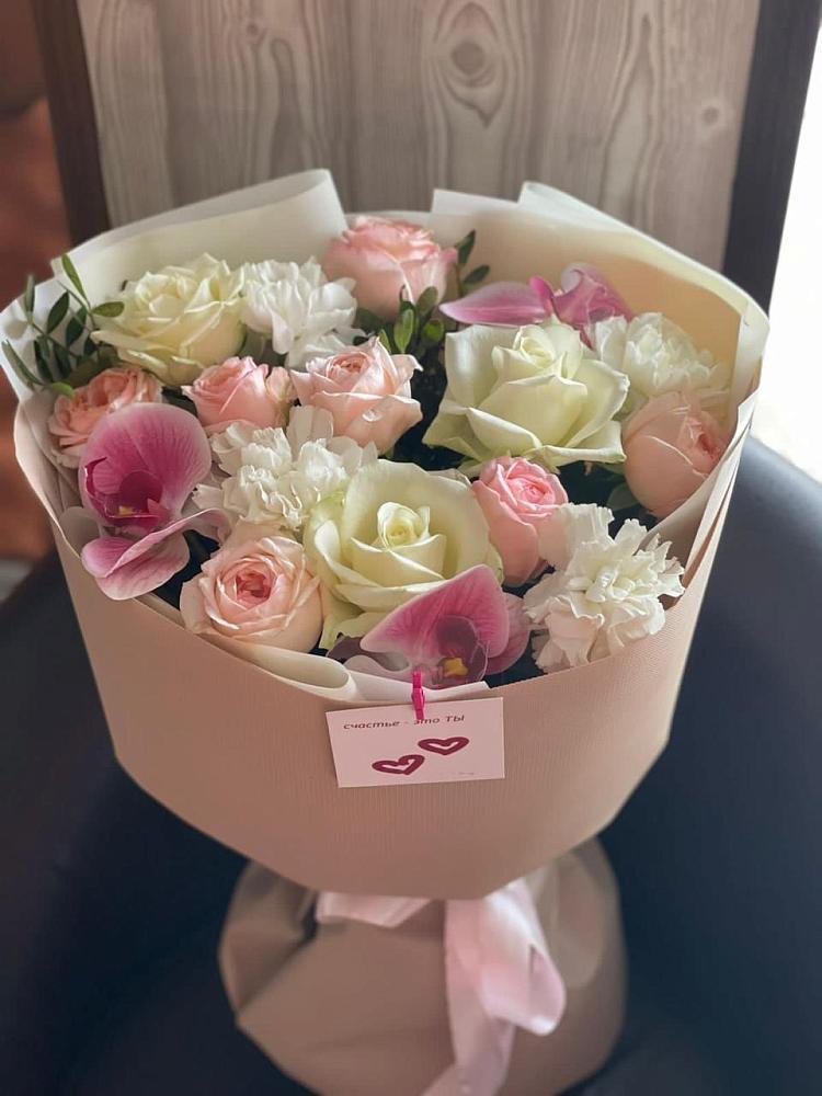 Букет цветов из: Орхидеи, Розы и Гвоздики в Новомышастовской