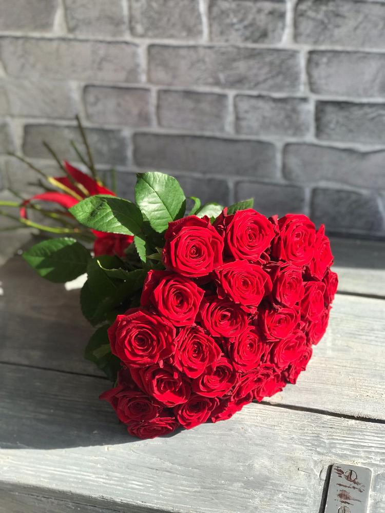 Букет Красные розы Фридом в Новомышастовской