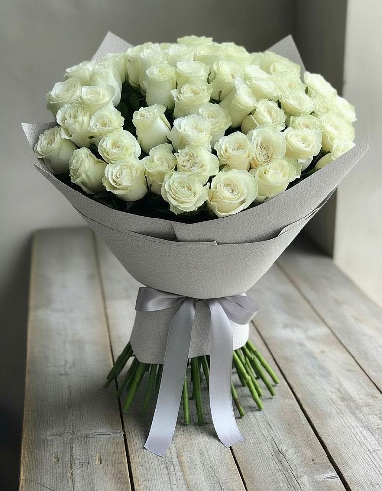 Букет 35 Белых роз в Новомышастовской