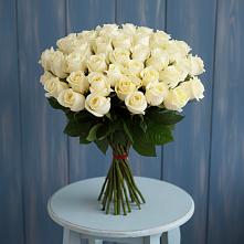 Букет 51 Белая роза Эдлесс Лав в Новомышастовской