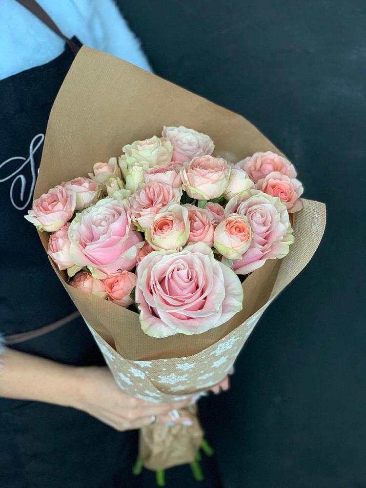 Букет цветов из: Хризантемы и Розы в Новомышастовской