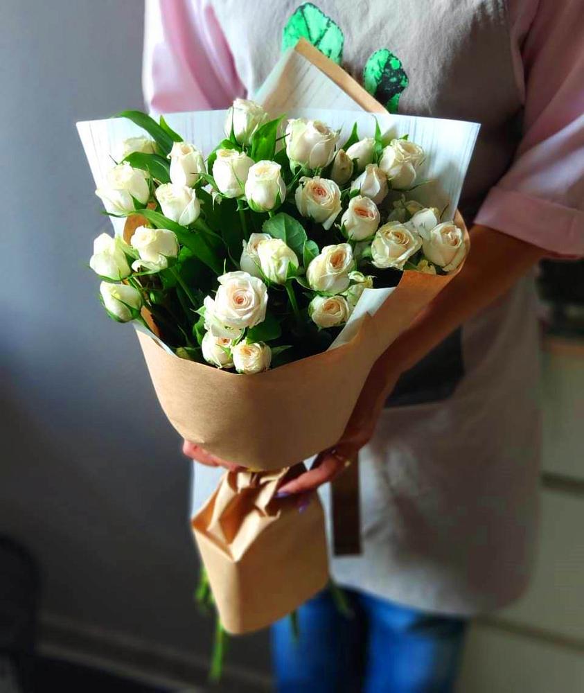 Букет цветов из: Розы в Новомышастовской