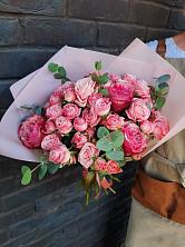 Букет розы в пальмах в Новомышастовской Букет цветов из: Розы в Новомышастовской