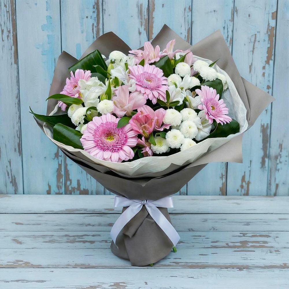 Букет цветов из: Герберы, Альстромерии и Хризантемы в Новомышастовской