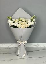 Букет цветов из:  Розы и Лизиантусы в Новомышастовской